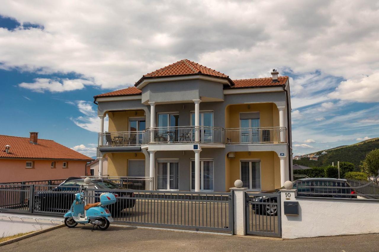 Apartmani Dea Crikvenica Exteriör bild