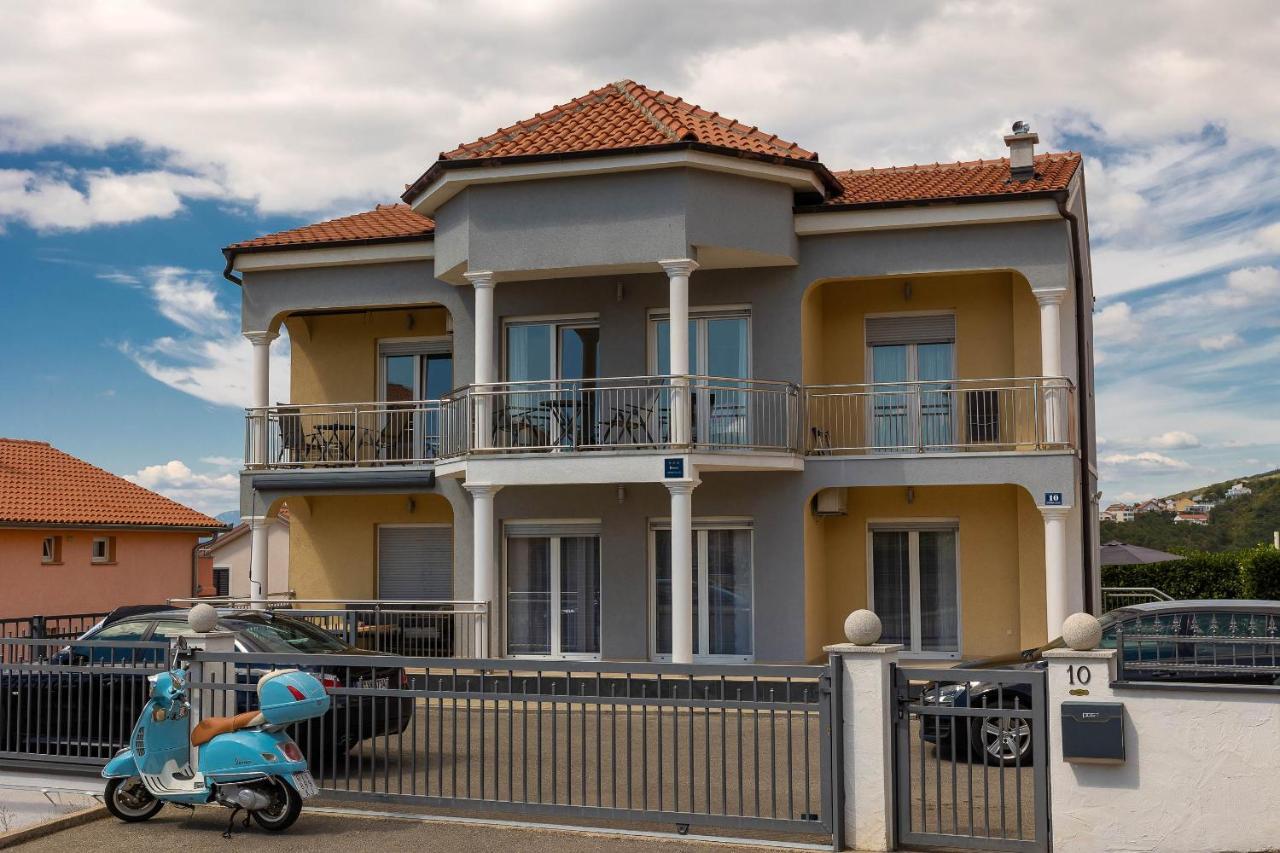 Apartmani Dea Crikvenica Exteriör bild