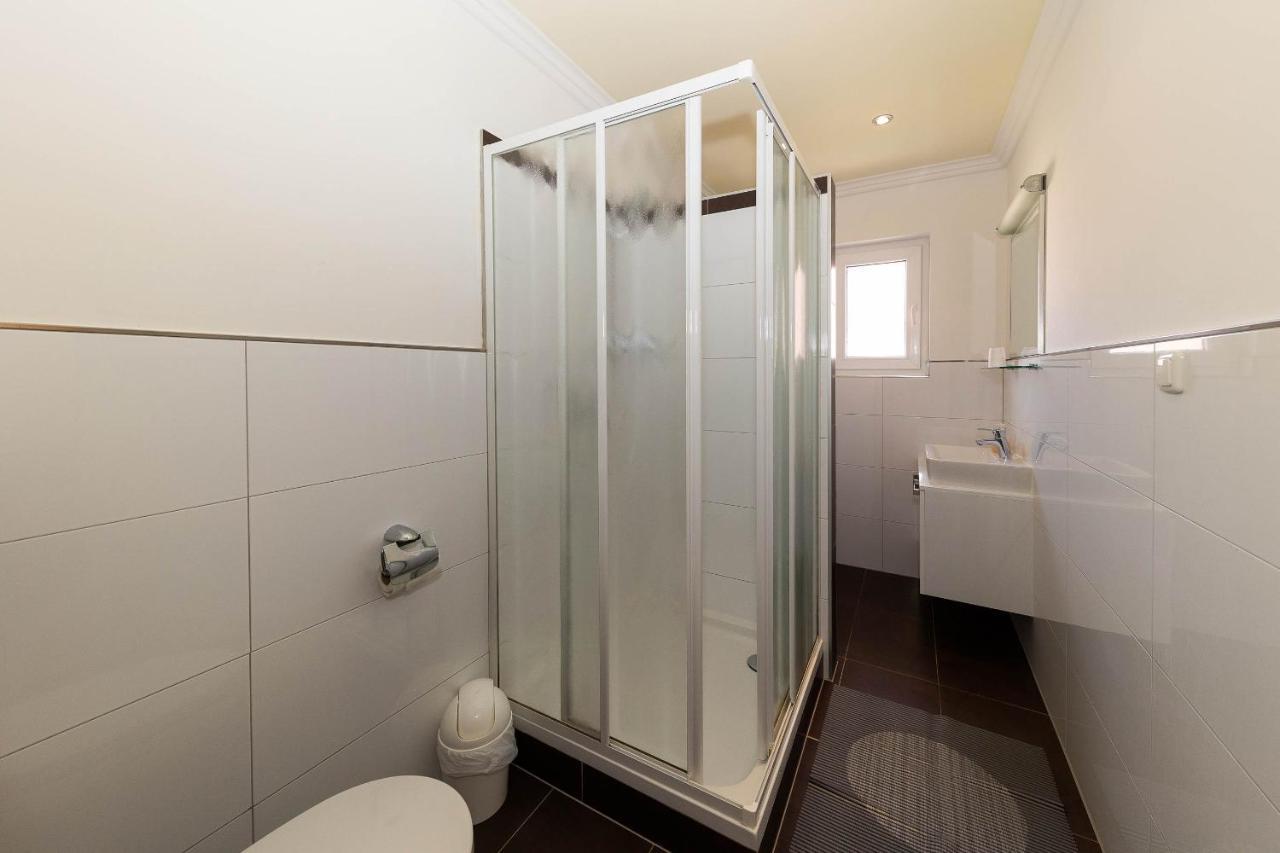 Apartmani Dea Crikvenica Exteriör bild