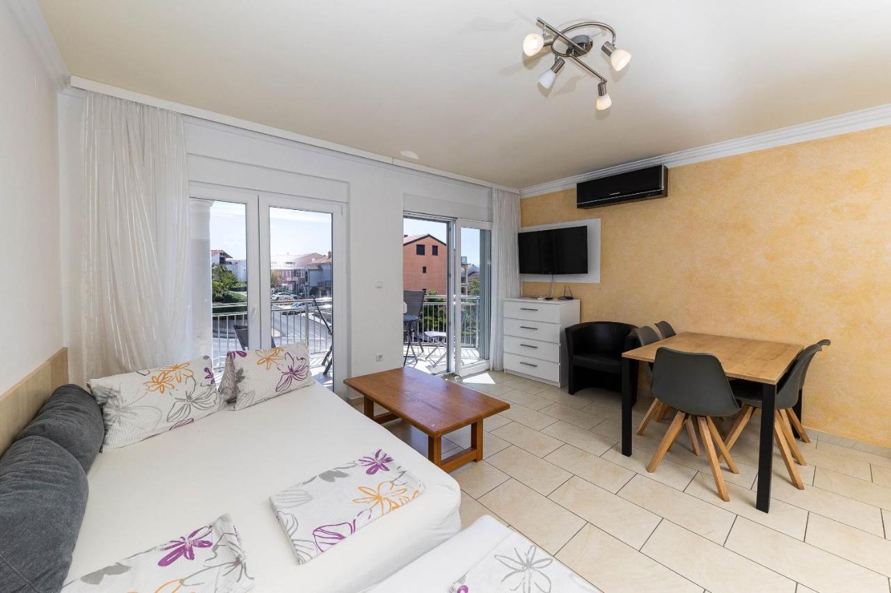 Apartmani Dea Crikvenica Exteriör bild
