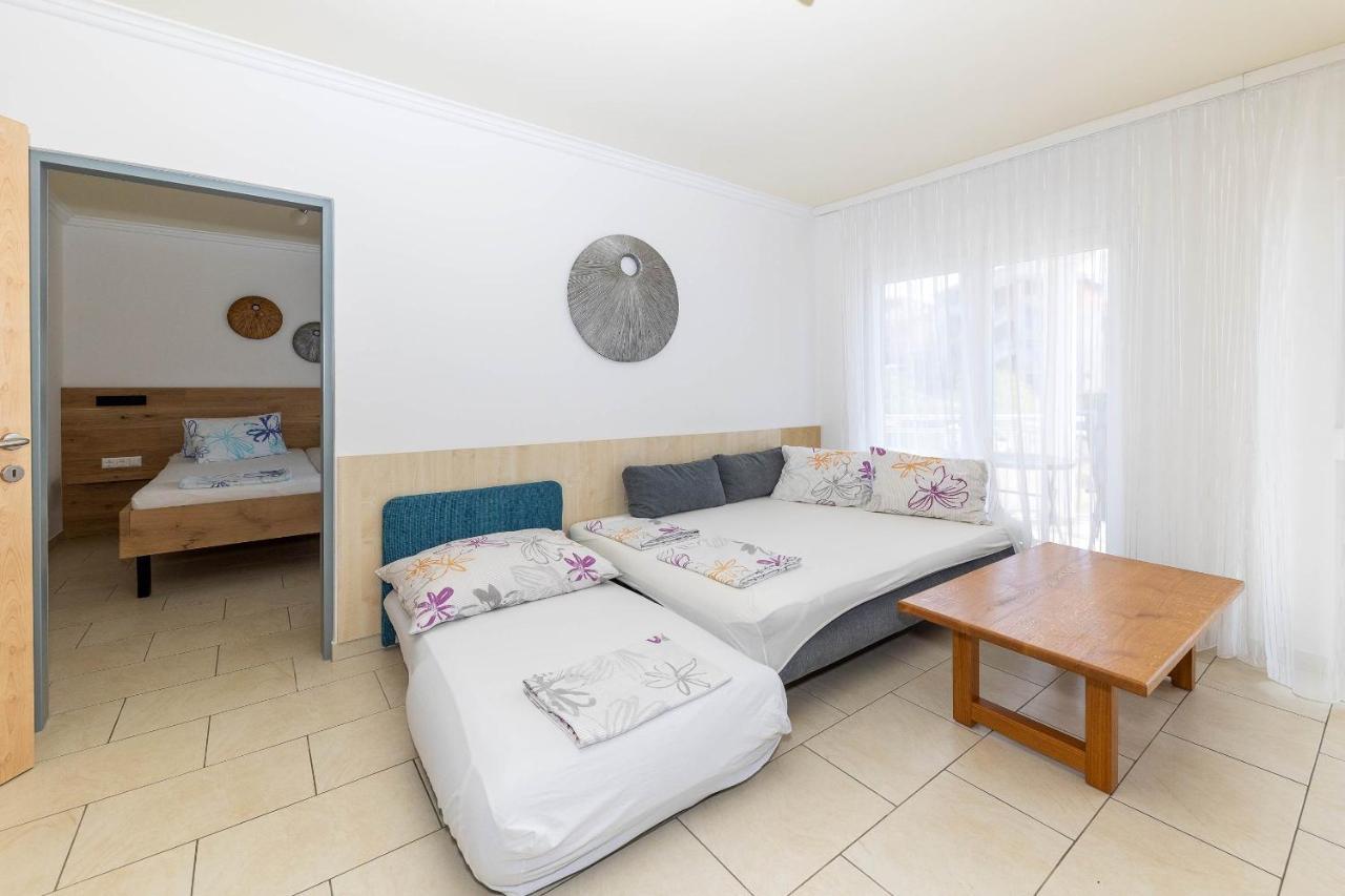 Apartmani Dea Crikvenica Exteriör bild